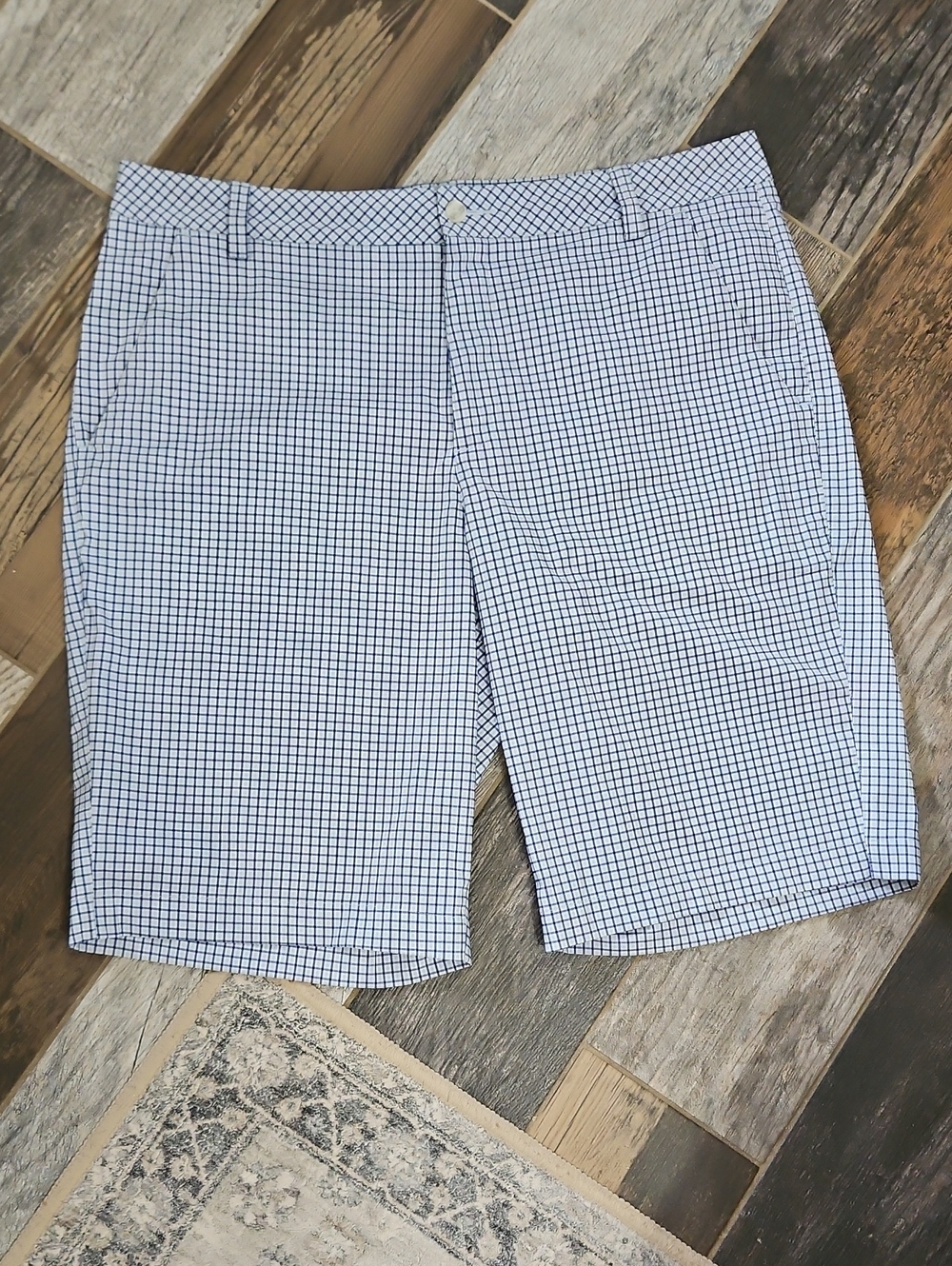 Men's White & Navy Check Performance Shorts